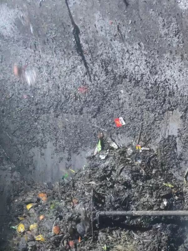 铁门关污水池清理